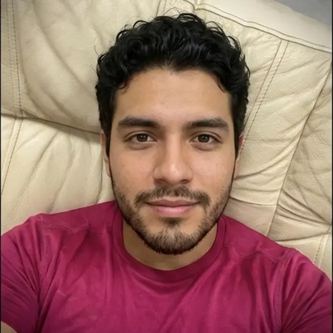 Ismael R.